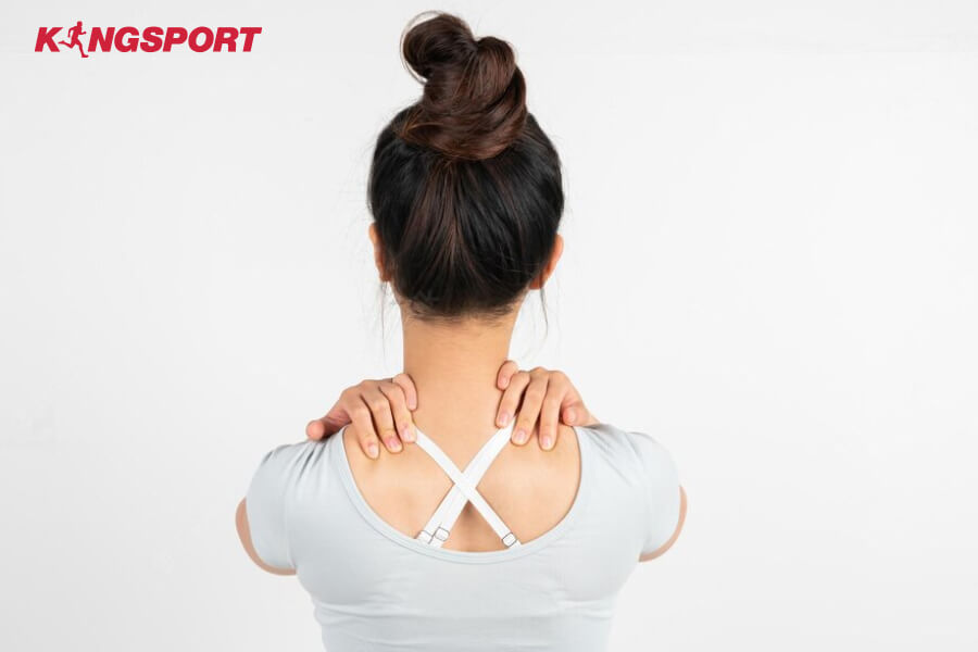 Những động tác massage nào là hiệu quả trong việc giảm đau mỏi vai gáy?
