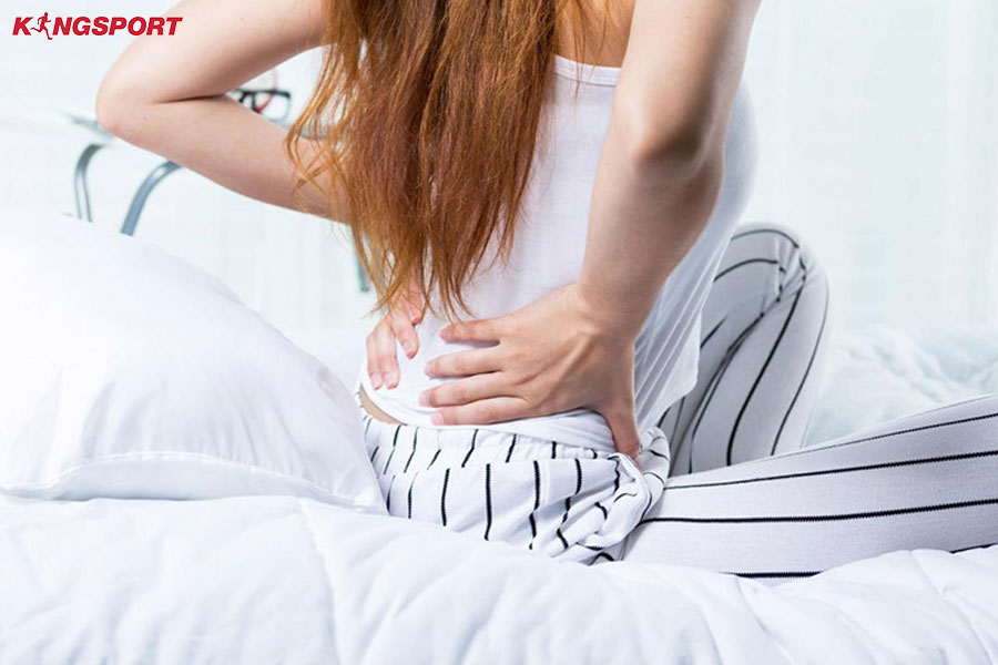 Tác dụng của việc kéo căng và xoa bóp cơ vùng lưng trong việc giảm đau lưng khi đến tháng là gì? 
